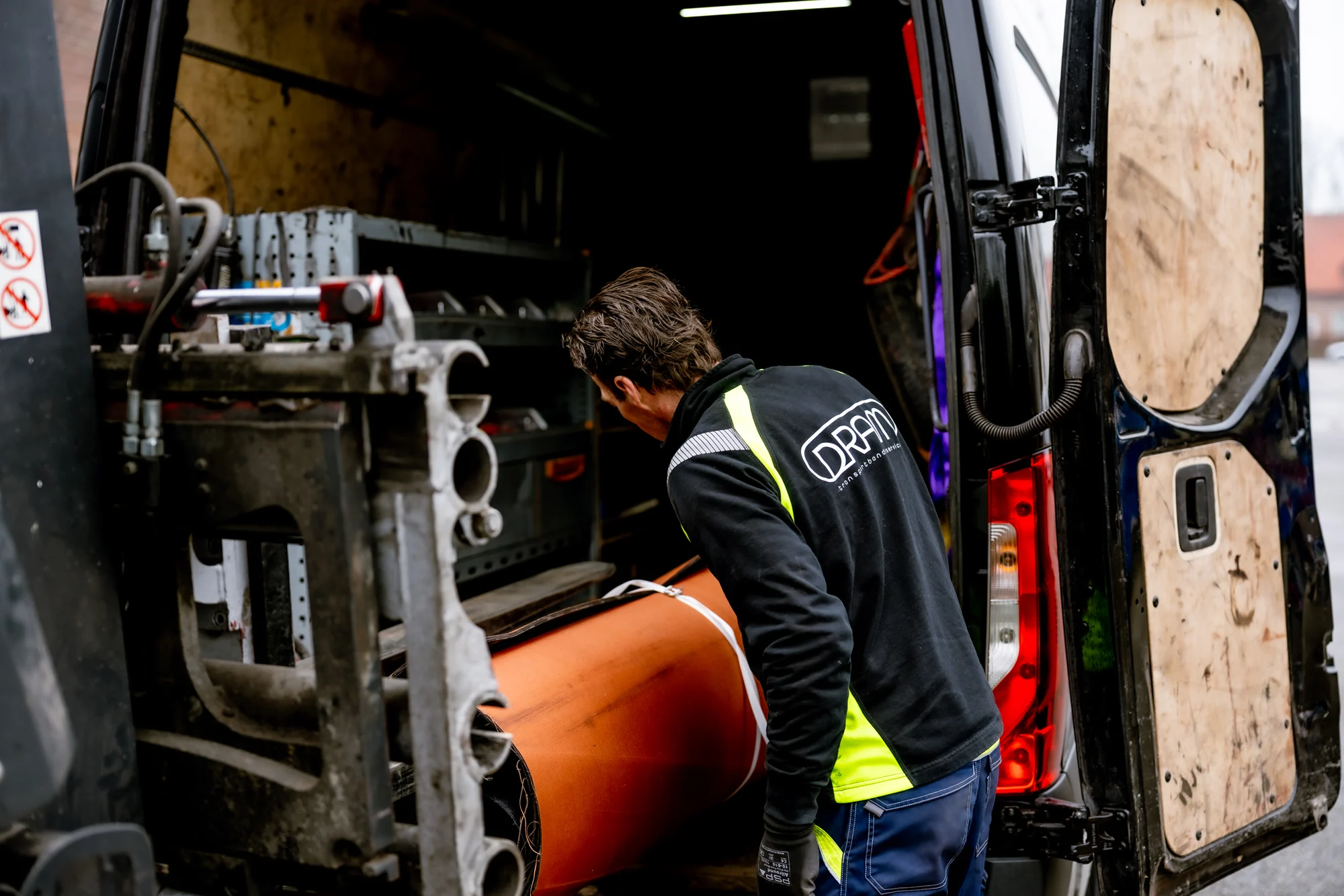 DRAM transportbanden, rollen en service in de praktijk